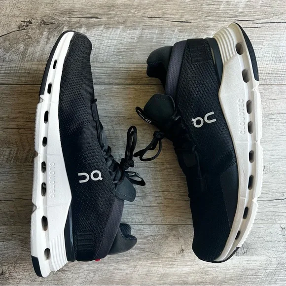 On Running Cloudnova Women’s Black and White Shoes - Picture 10 of 14